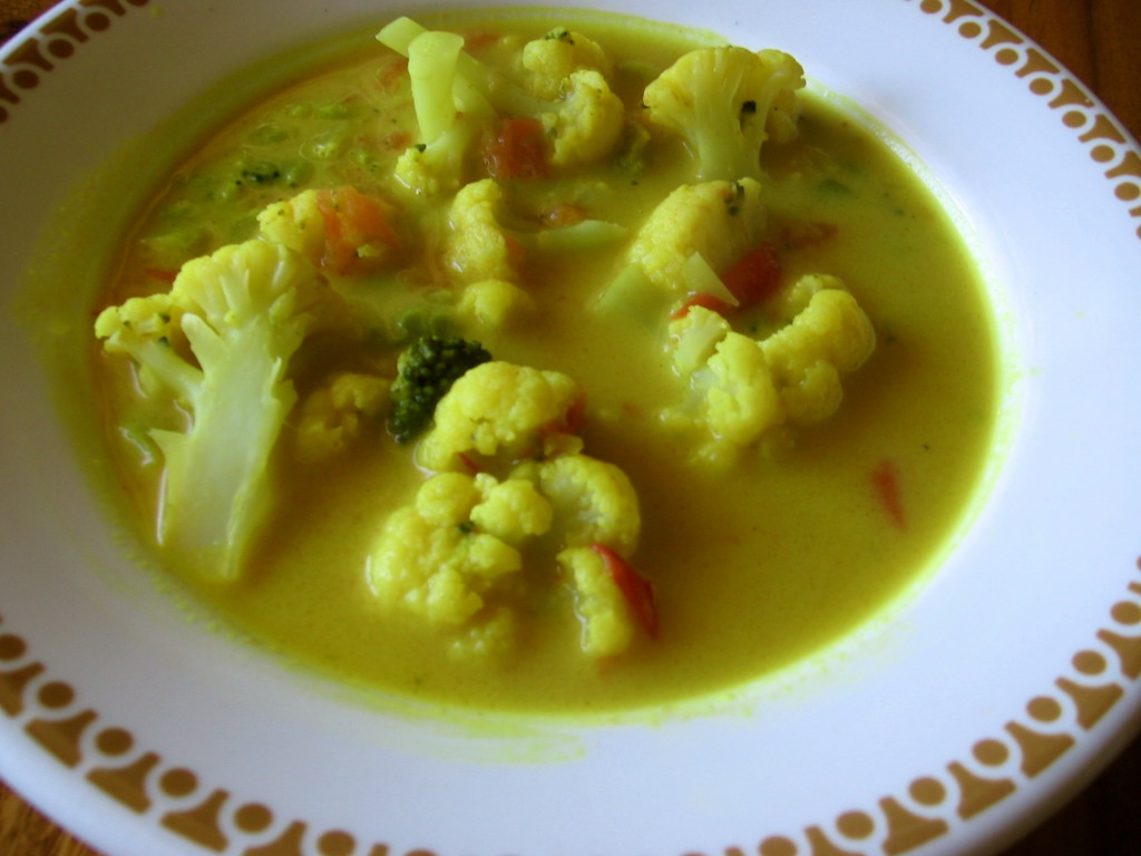 Curried Cauliflower Soup