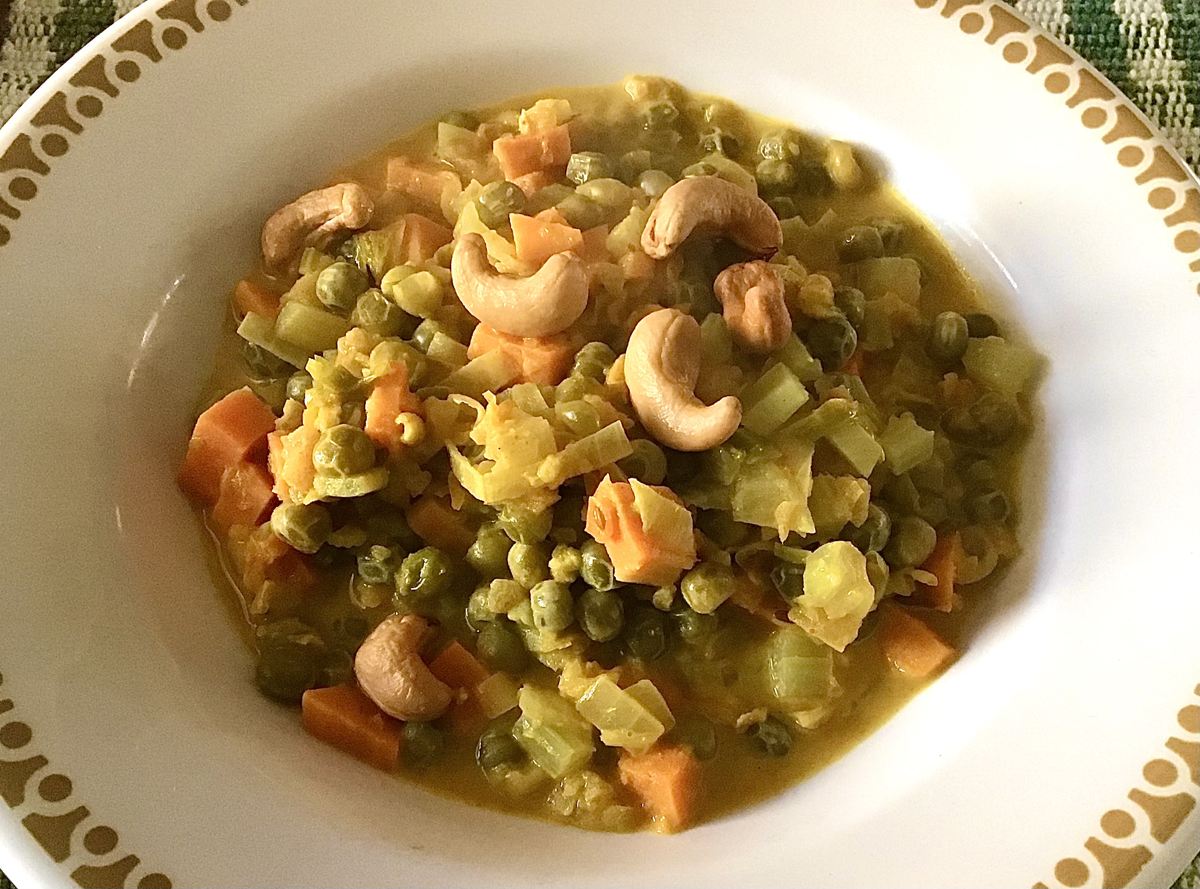 Curried-Whole-Dry-Green-Peas