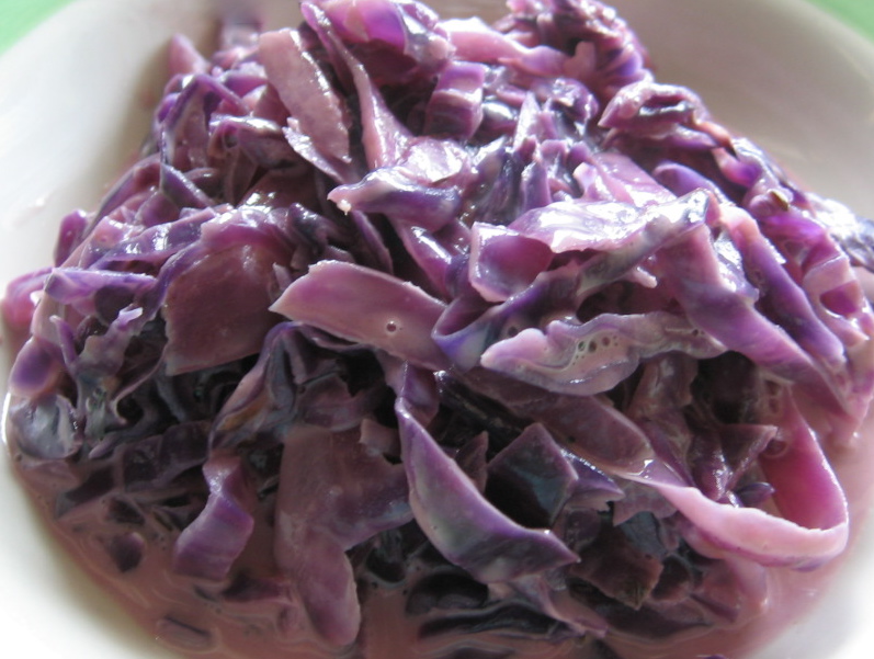 Purple Cabbage in Cheese Sauce
