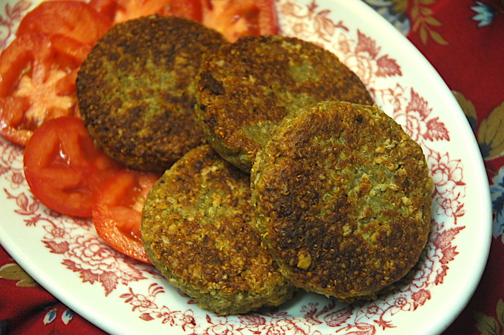 Quinoa Breakfast Sausage